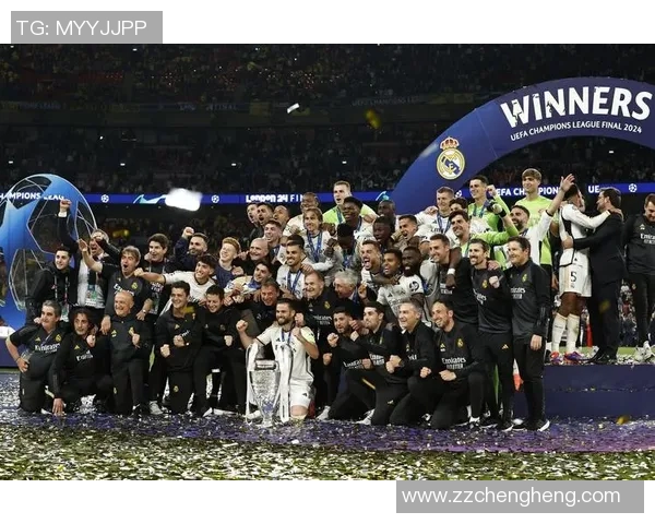 足球历史上最强一代球星排名探讨巅峰球员的时代与成就